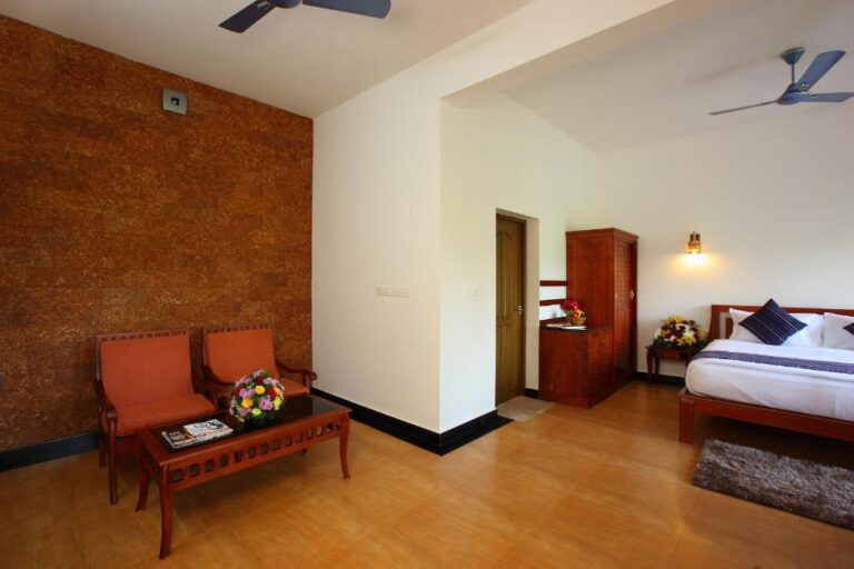 Arayal luxury resort- Lake view Exotic
