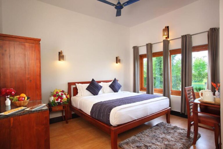 Arayal resort wayanad - Lake view Exotic