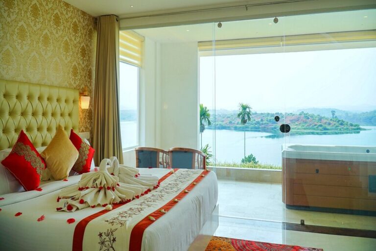Executive Jacuzzi suite