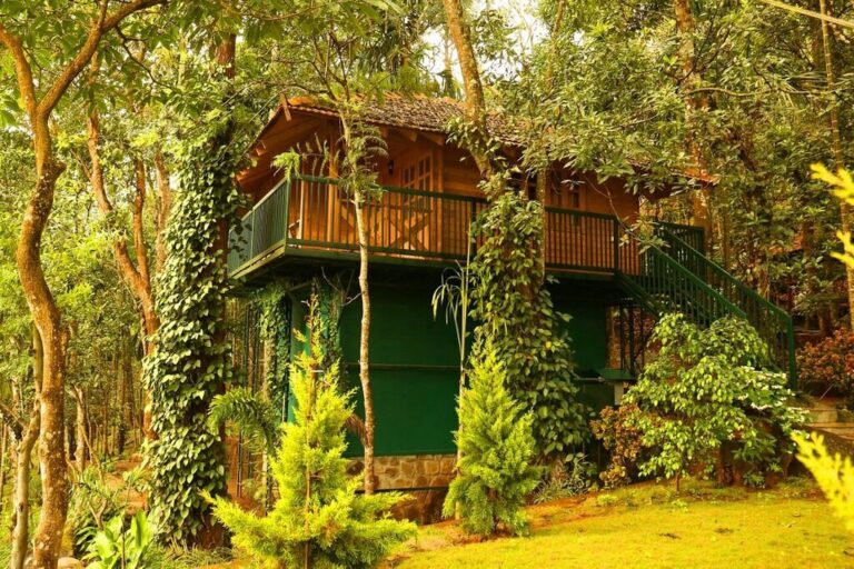 Mount Xanadu resort - wooden Chalet