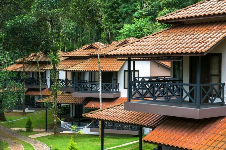 Lake View Deluxe Cottage - the Serenity Resort