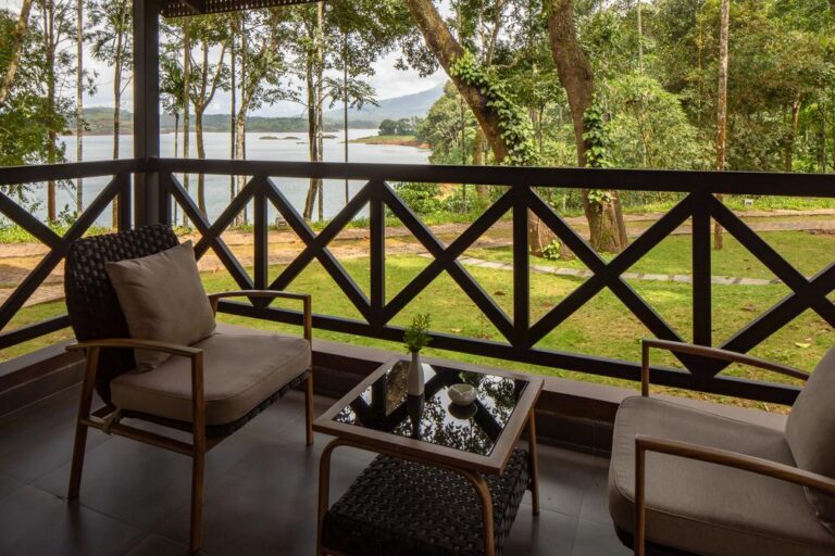 Lake View premium Cottage - The Serenity resort Wayanad