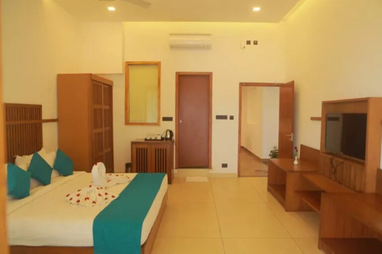 Luxury suite with lake view in Vistara Wayanad