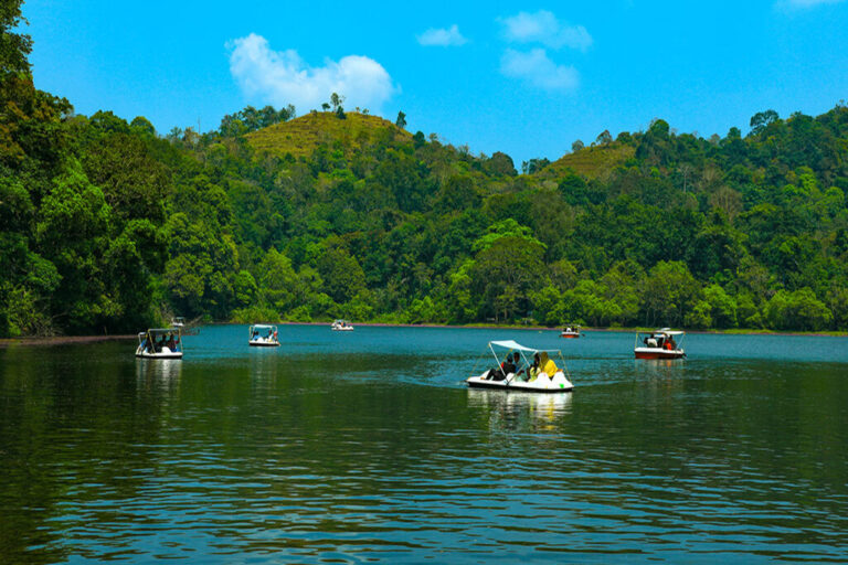 Pookode Lake Wayanad