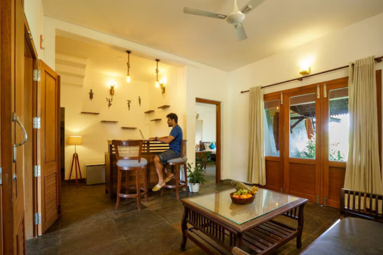 Vistara Suite Lake View