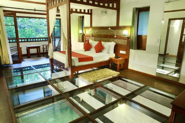 Vythiri resort - Celestial Honeymoon Pool Villa