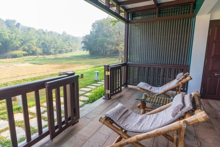 private sit out in serambi room