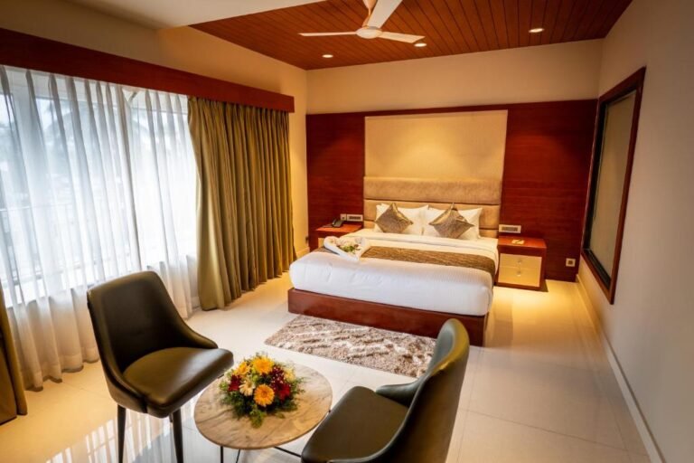 Premium jacuzzi room in Luxo Hotel Wayanad